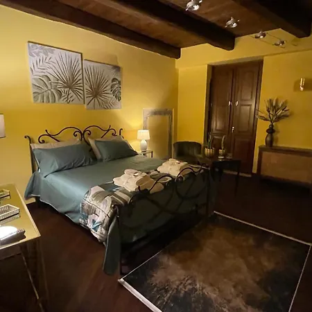 Domus Telesio Bed & Breakfast 4*