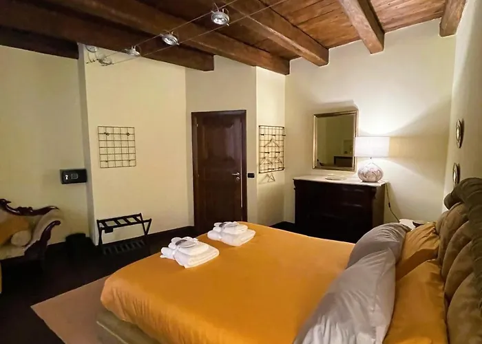 Bed & Breakfast Domus Telesio 4*